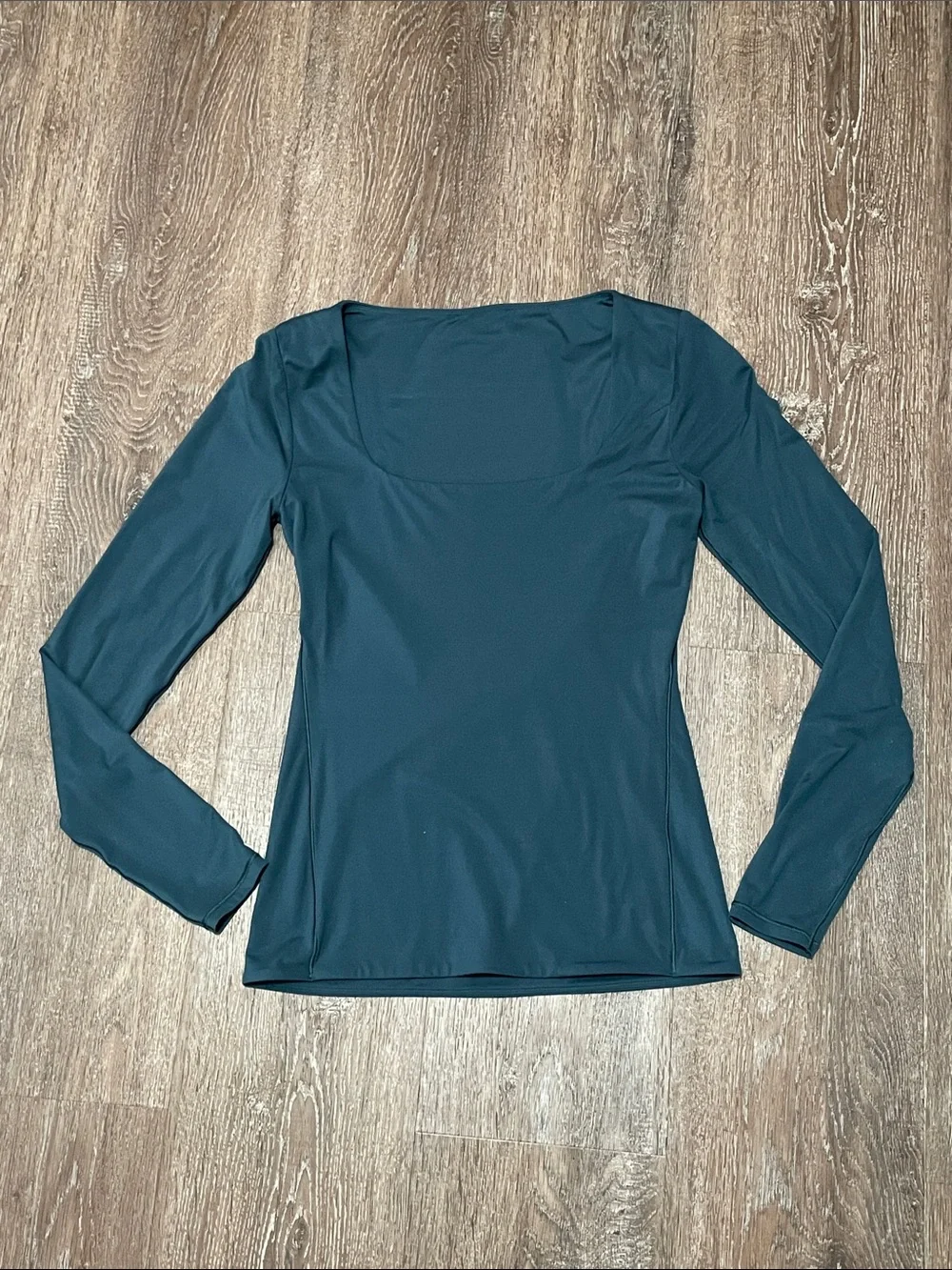 NWOT/NWT Lululemon Matching Indochine Blue Set. Size Top S/Bottom 8